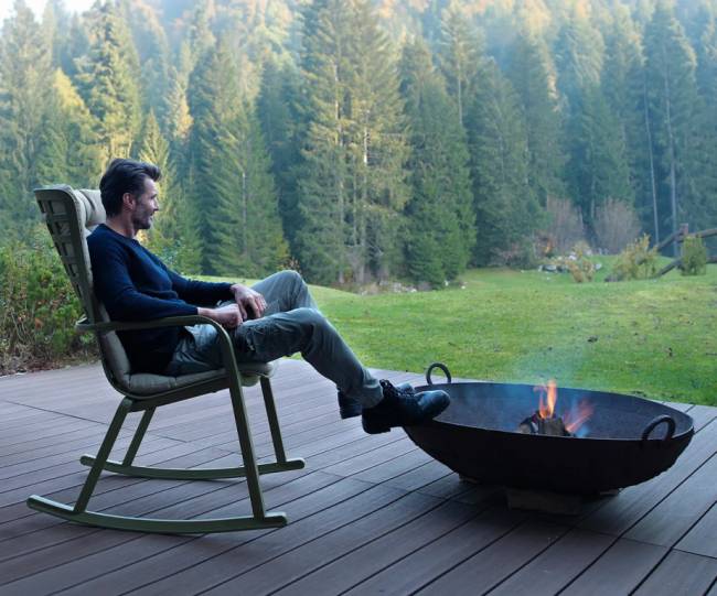 Кресло-качалка пластиковое с подушкой Folio агава, бежевый 720х810-925х1190-1125 мм