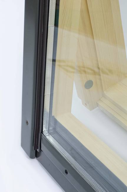 Мансардное окно FTP (CH) со среднеповоротным типом открывания Мансардное окно FTP (CH) со среднеповоротным типом открывания