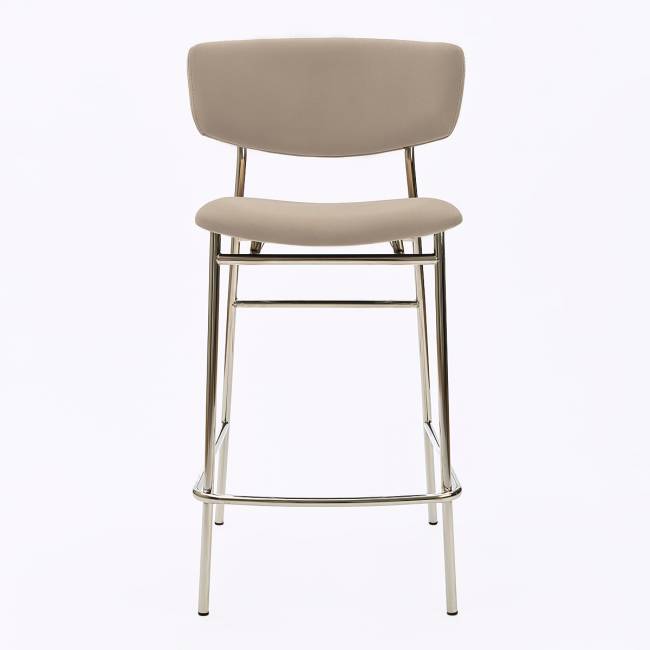 Дизайнерский полубарный стул Marko латте, основание хром Дизайнерский полубарный стул Marko латте, основание хром