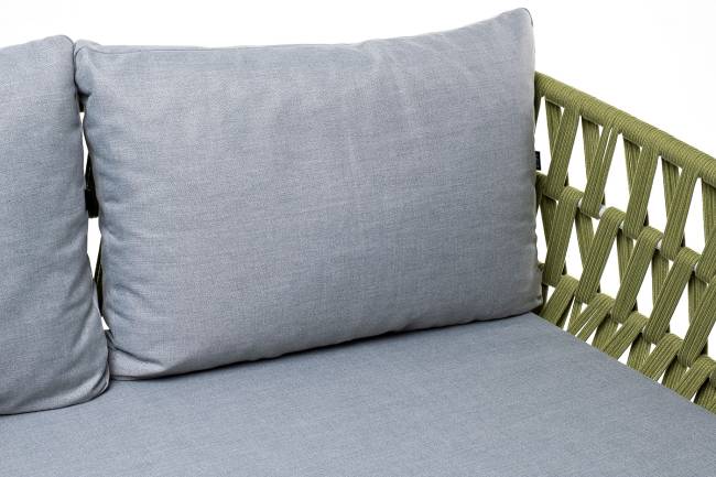 "Диего" диван 2-местный плетеный из роупа, каркас алюминий светло-серый (RAL7035) муар, роуп салатовый меланж круглый, ткань светло-серая