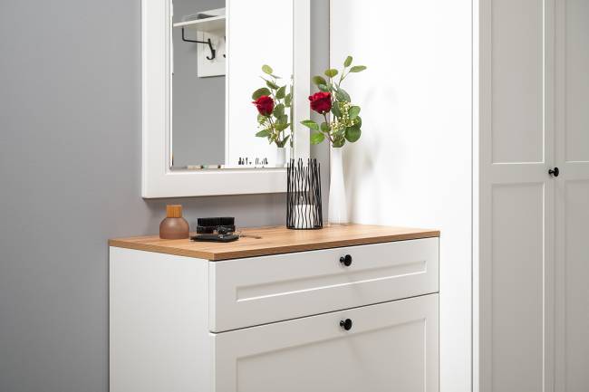 Тумба для обуви Остин 16.121 цвет белый шагрень/дуб крафт золотой Тумба для обуви Остин 16.121 цвет белый шагрень/дуб крафт золотой