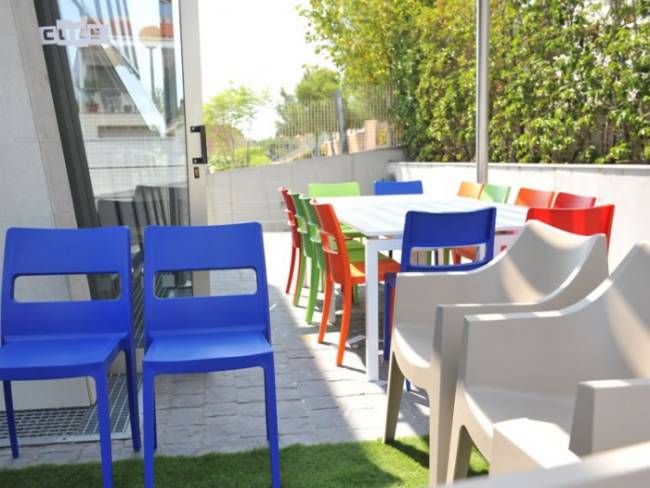 Стул пластиковый Sai зеленый 480х510х820 мм Стул пластиковый Sai зеленый 480х510х820 мм