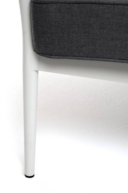 "Касабланка" диван 3-местный плетеный из роупа, каркас алюминий светло-серый (RAL7035) муар, роуп серо-коричневый 23мм, ткань серая 017 "Касабланка" диван 3-местный плетеный из роупа, каркас алюминий светло-серый (RAL7035) муар, роуп серо-коричневый 23мм, ткань серая 017