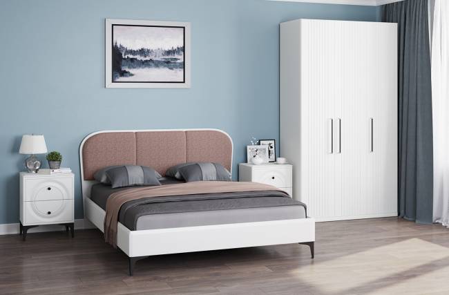 3-х дверный шкаф с кроватью с мягкой спинкой Валенсия 1600 и двумя тумбочками цвет белый шагрень/ткань велутто 19 3-х дверный шкаф с кроватью с мягкой спинкой Валенсия 1600 и двумя тумбочками цвет белый шагрень/ткань велутто 19