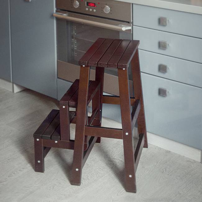 Табурет- стремянка орех Табурет- стремянка орех